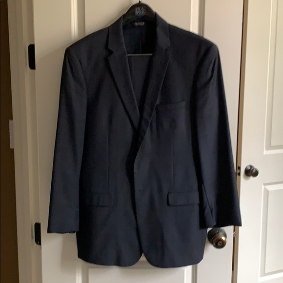 Mens Jos A Bank Suits-$50 each - Picture 3 of 6